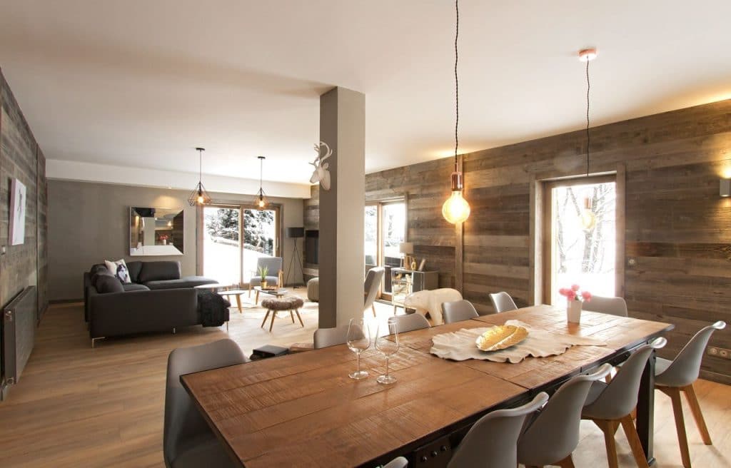 Chalet mitoyen avec accès direct aux pistes de ski – 5 chambres – 12 voyageurs – 230 m²