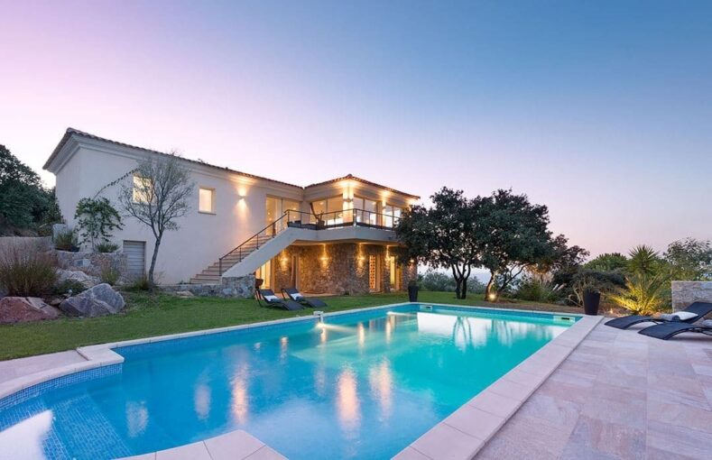 Villa climatisée – 6 chambres – 13 voyageurs – 285 m²