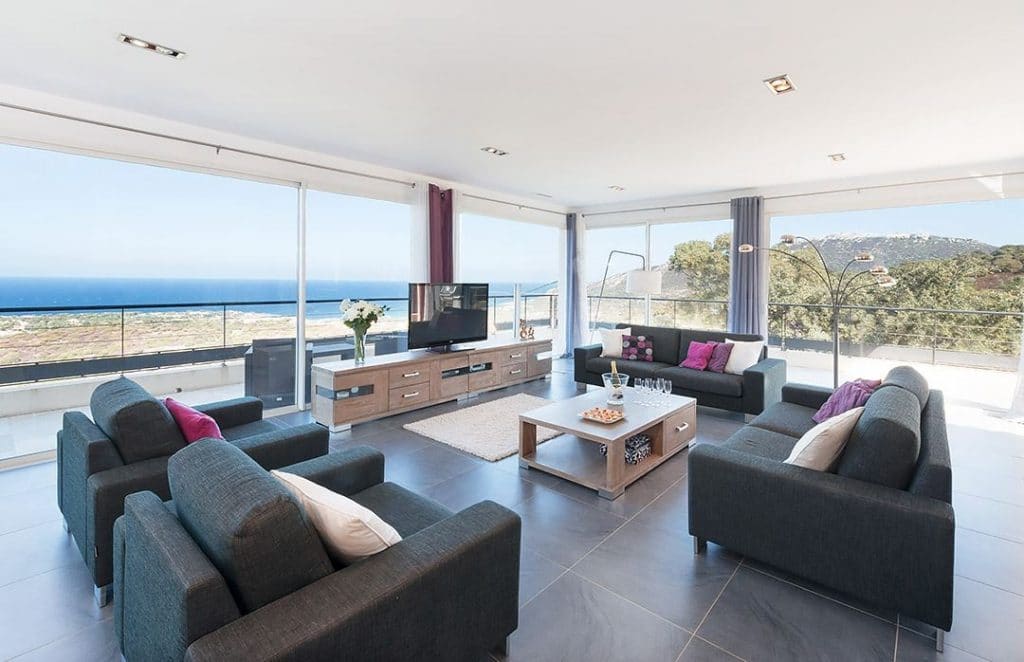 Villa climatisée – 6 chambres – 13 voyageurs – 285 m²