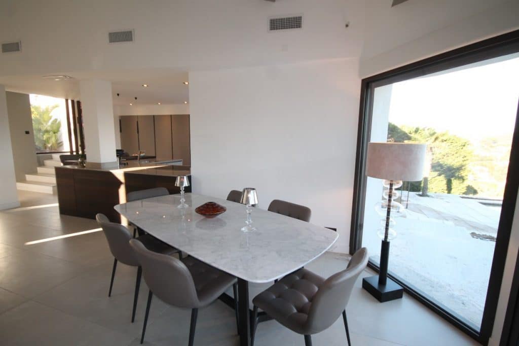 Villa climatisée luxe – 4 chambres – 8 voyageurs – 200 m²