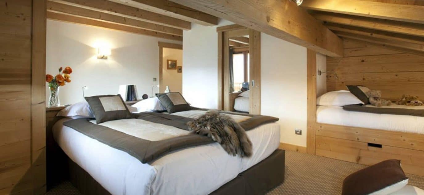 Chalet luxe avec jacuzzi intérieur, sauna, piscine intérieure chauffée – 8 chambres – 22 voyageurs – 270 m²