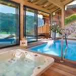 Chalet luxe avec jacuzzi intérieur, sauna, piscine intérieure chauffée – 8 chambres – 22 voyageurs – 270 m²