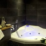 Chalet luxe avec jacuzzi intérieur, sauna, piscine intérieure chauffée – 8 chambres – 22 voyageurs – 270 m²