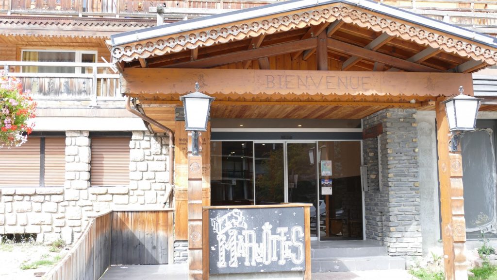 Appartement dans résidence luxe – 5 chambres – 15 voyageurs – 230 m²