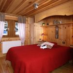 Chalet mitoyen avec hammam, jacuzzi, sauna – 4 chambres – 12 voyageurs – 200  m²