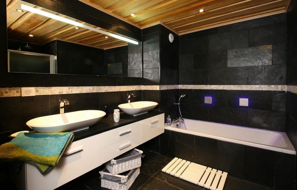 Chalet mitoyen avec hammam, jacuzzi, sauna – 4 chambres – 12 voyageurs – 200  m²