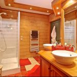 Chalet mitoyen avec jacuzzi, salle de sport, sauna – 5 chambres – 12 voyageurs – 300  m²