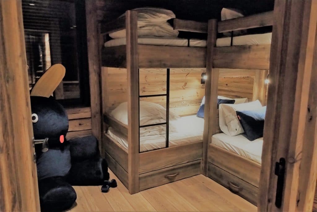 Chalet individuel avec piscine intérieure privée chauffée et sauna – 5 chambres – 14 voyageurs – 340 m²