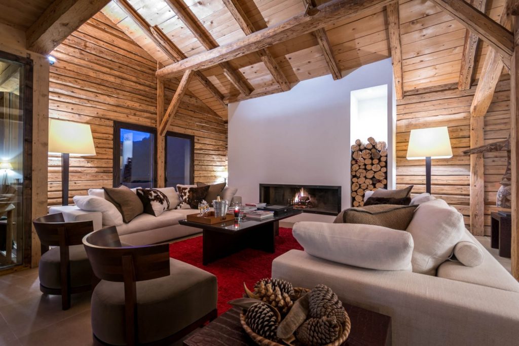 Chalet individuel avec jacuzzi extérieur, sauna, piscine extérieure privée chauffée (saison été)  – 6 chambres – 12 voyageurs – 400 m²