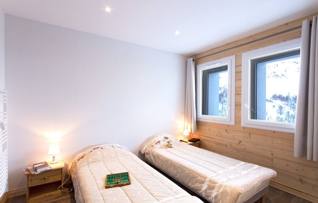 Chalet avec accès direct aux pistes de ski – 7 chambres – 14 voyageurs – 150 m²