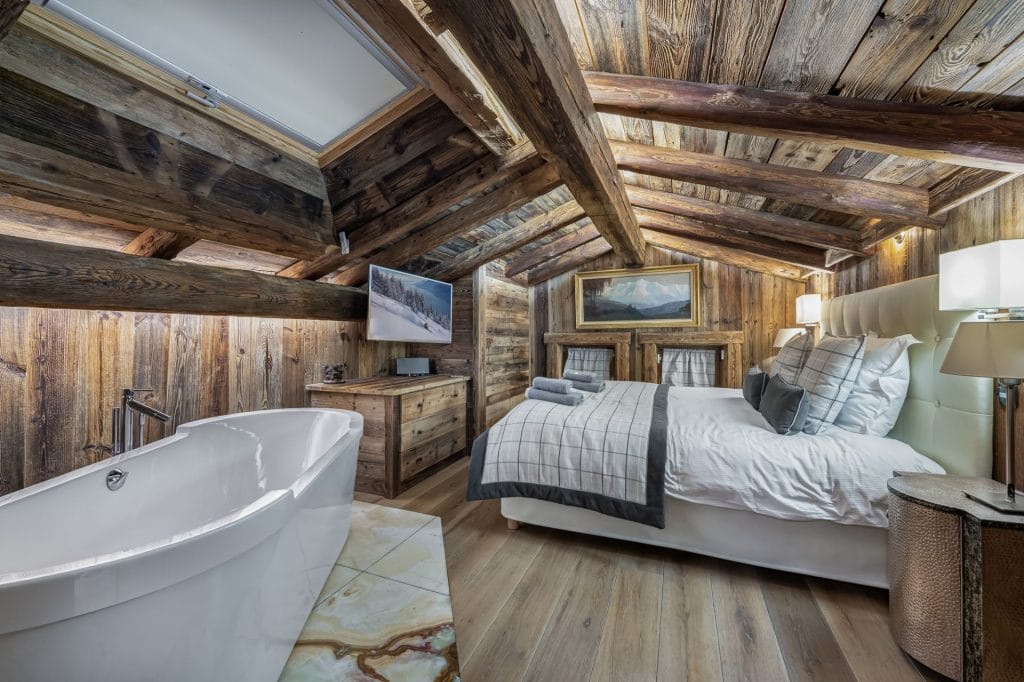 Luxueux chalet individuel avec piscine intérieure privée chauffée, sauna, salles de massage, de sport et de cinéma – 7 chambres – 13 voyageurs – 330 m²