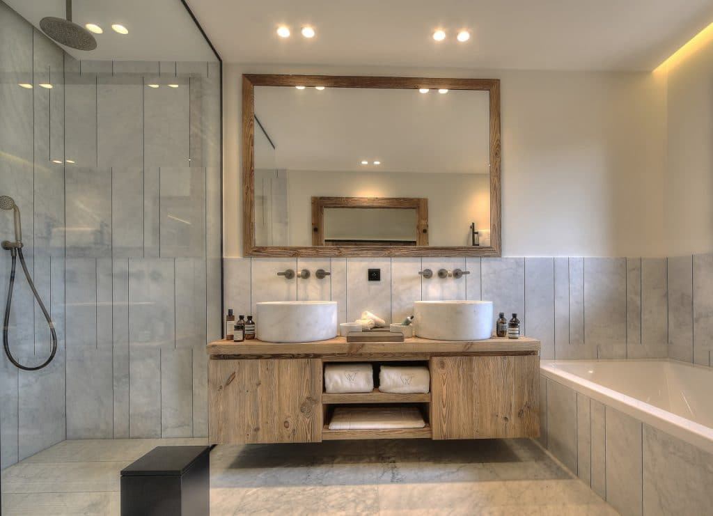 Chalet individuel avec hammam, jacuzzi intérieur, salles de massage, de sport, de cinéma et de jeux – 6 chambres – 16 voyageurs – 520 m²