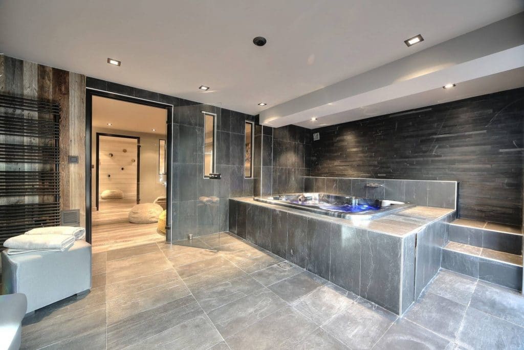 Chalet individuel luxe avec jacuzzi intérieur – 5 chambres – 10 voyageurs – 350 m²
