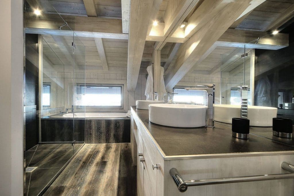 Chalet individuel luxe avec jacuzzi intérieur – 5 chambres – 10 voyageurs – 350 m²