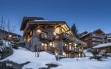 Chalet individuel luxe avec jacuzzi intérieur, sauna, salles de massage et de sport  – 6 chambres – 12 voyageurs – 550 m²