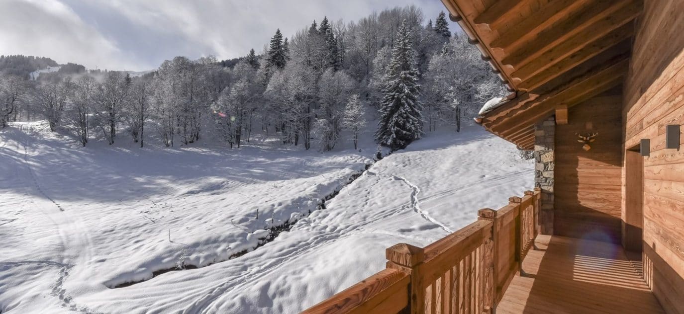 Chalet luxe avec piscine intérieure chauffée et salle de massage – 5 chambres – 12 voyageurs – 250 m²