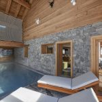 Chalet luxe avec piscine intérieure chauffée et salle de massage – 5 chambres – 12 voyageurs – 250 m²