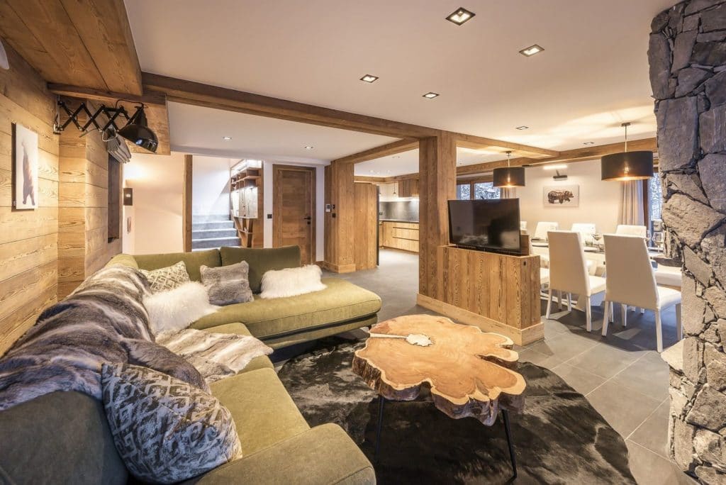 Chalet luxe avec piscine intérieure chauffée et salle de massage – 5 chambres – 12 voyageurs – 250 m²