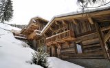 Chalet mitoyen avec hammam, jacuzzi, sauna – 8 chambres – 19 voyageurs – 600 m²