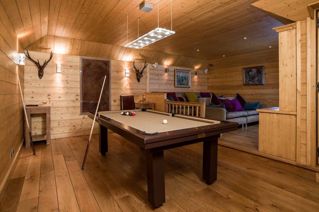 Chalet indépendant avec jacuzzi extérieur et sauna – 6 chambres – 12 voyageurs – 410 m²