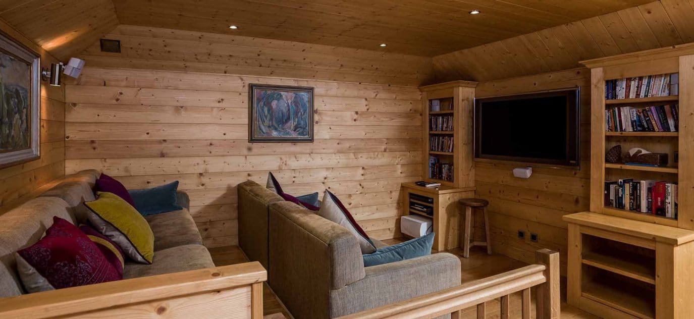 Chalet indépendant avec jacuzzi extérieur et sauna – 6 chambres – 12 voyageurs – 410 m²