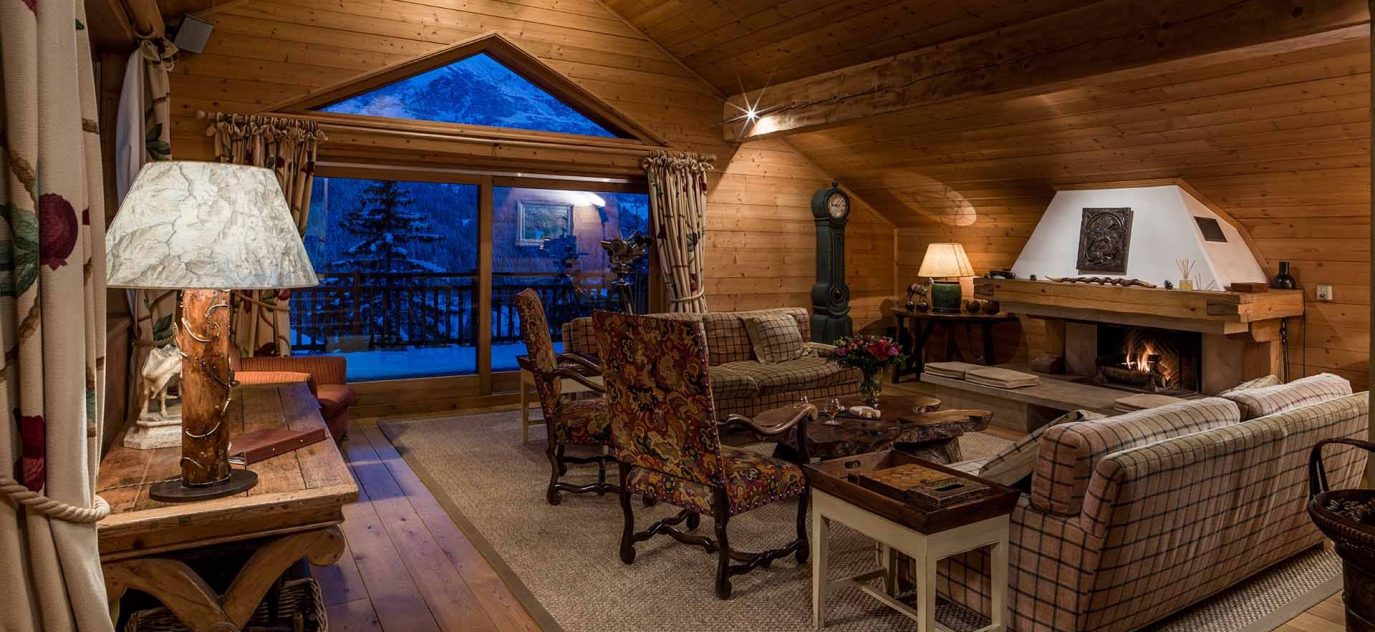 Chalet indépendant avec jacuzzi extérieur et sauna – 6 chambres – 12 voyageurs – 410 m²