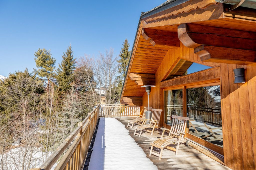 Chalet indépendant avec jacuzzi extérieur et sauna – 6 chambres – 12 voyageurs – 410 m²