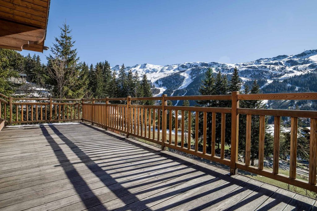 Chalet indépendant avec jacuzzi extérieur et sauna – 6 chambres – 12 voyageurs – 410 m²