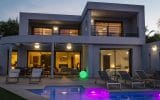Villa climatisée – 4 chambres – 9 voyageurs – 200 m²