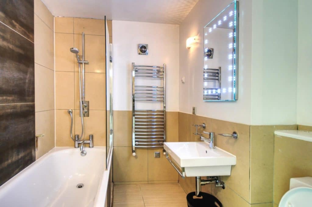 Chalet – 6 pièces – 5 chambres – 230 m²