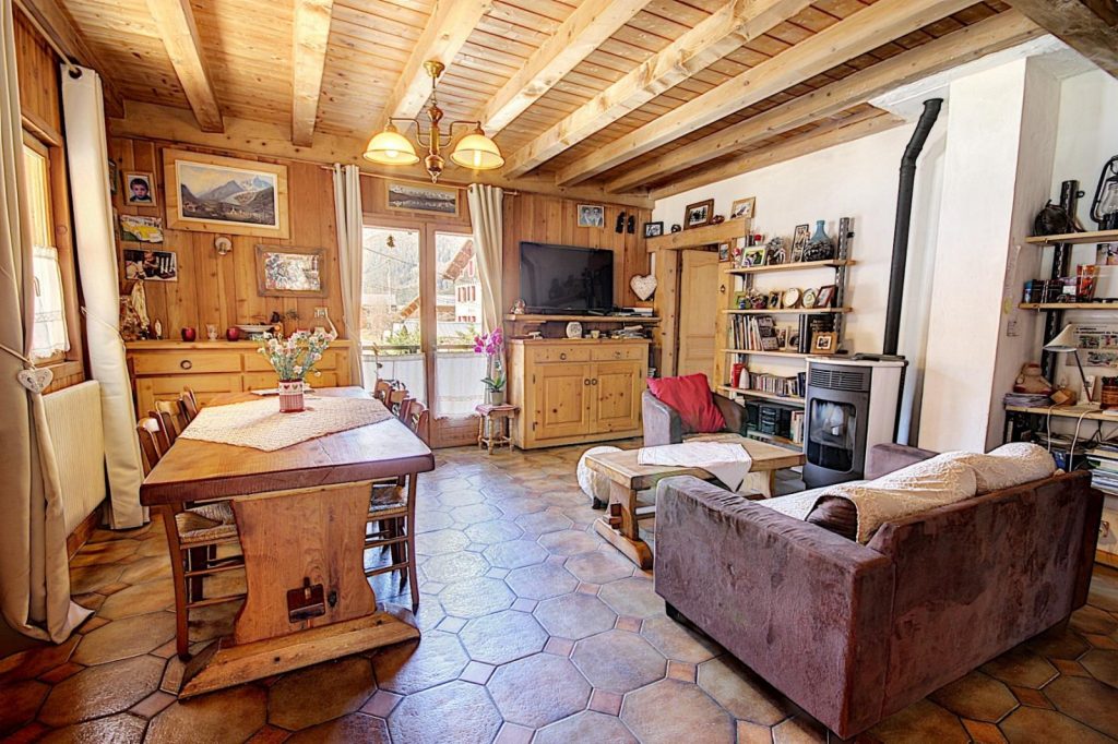 Chalet vue imprenable sur le Mont Blanc – 12 pièces – 8 chambres – 231 m²