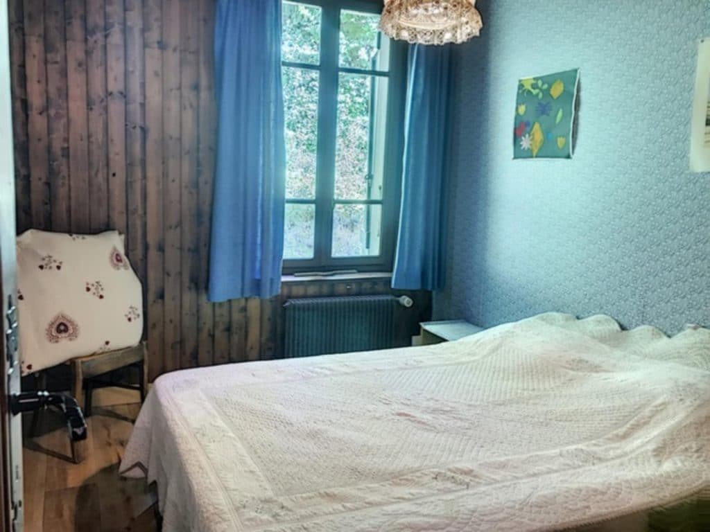 Maison – 7 pièces – 6 chambres – 200 m²