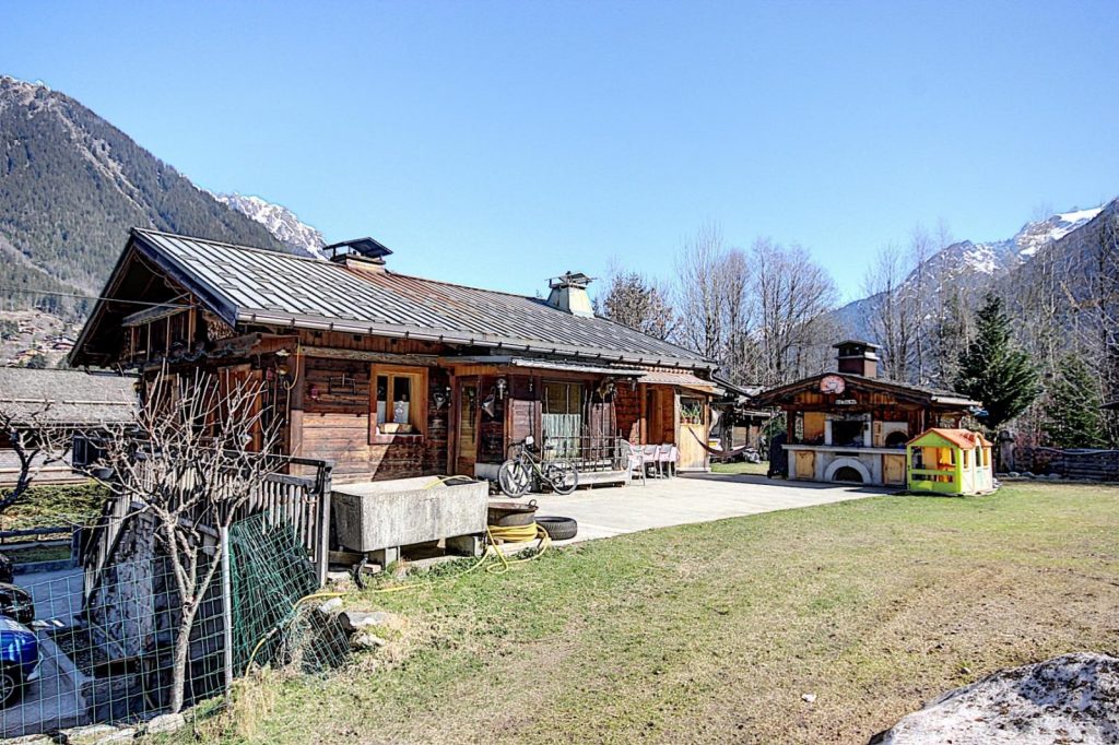 Chalet vue imprenable sur le Mont Blanc – 12 pièces – 8 chambres – 231 m²
