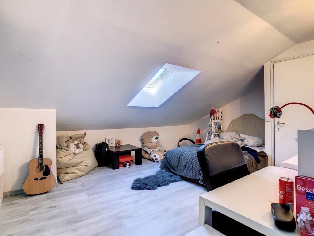 Appartement – 4 pièces – 3 chambres – 100 m²