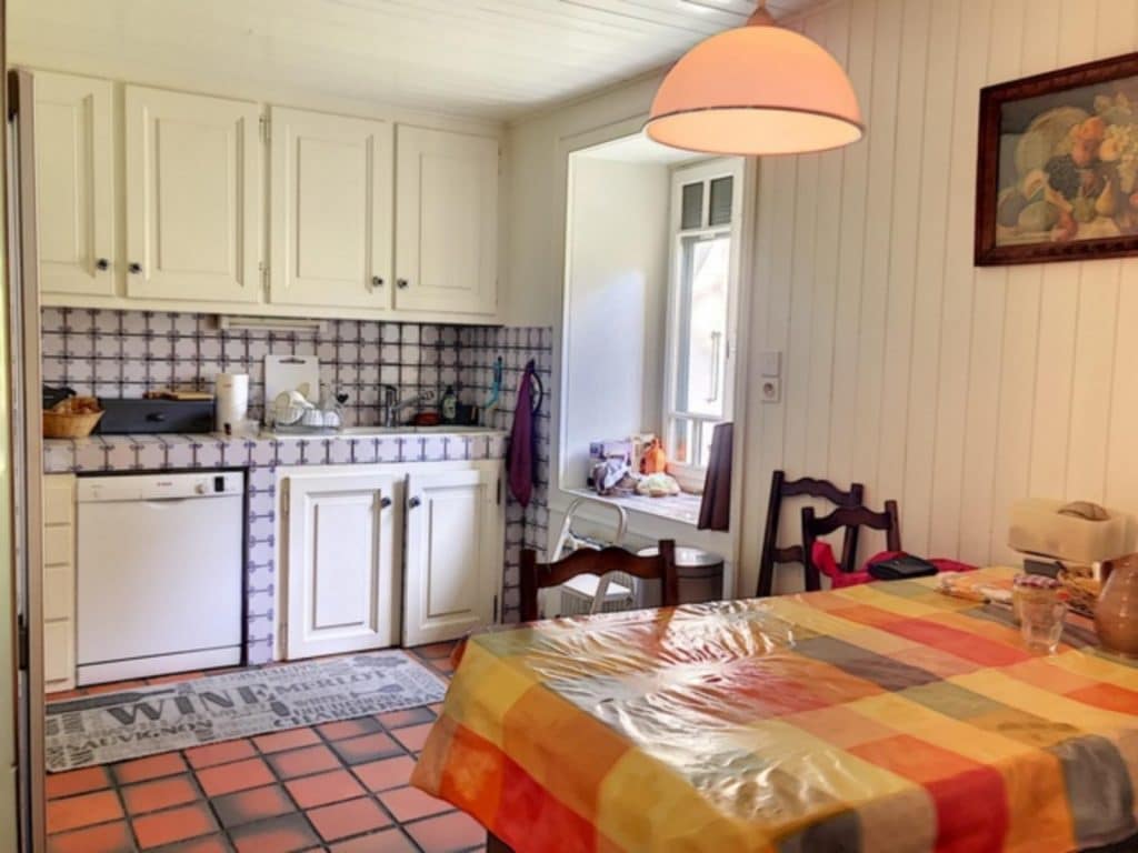 Maison – 7 pièces – 6 chambres – 200 m²