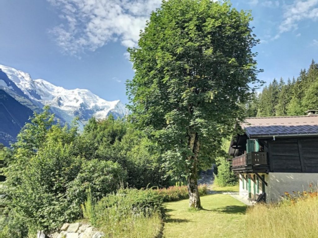 Maison – 7 pièces – 6 chambres – 200 m²