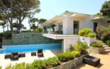 Villa Le Cap (réf. 636) – Domaine les pieds dans l’eau à 300 mètres de Sainte Maxime – 10 chambres – 20 voyageurs