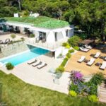 Villa Le Cap (réf. 636) – Domaine les pieds dans l’eau à 300 mètres de Sainte Maxime – 10 chambres – 20 voyageurs