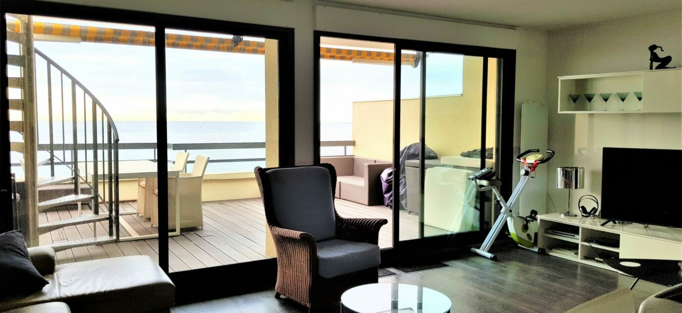 Appartement avec roof top dans résidence front de mer – 3 pièces – 2 chambres – 85 m²