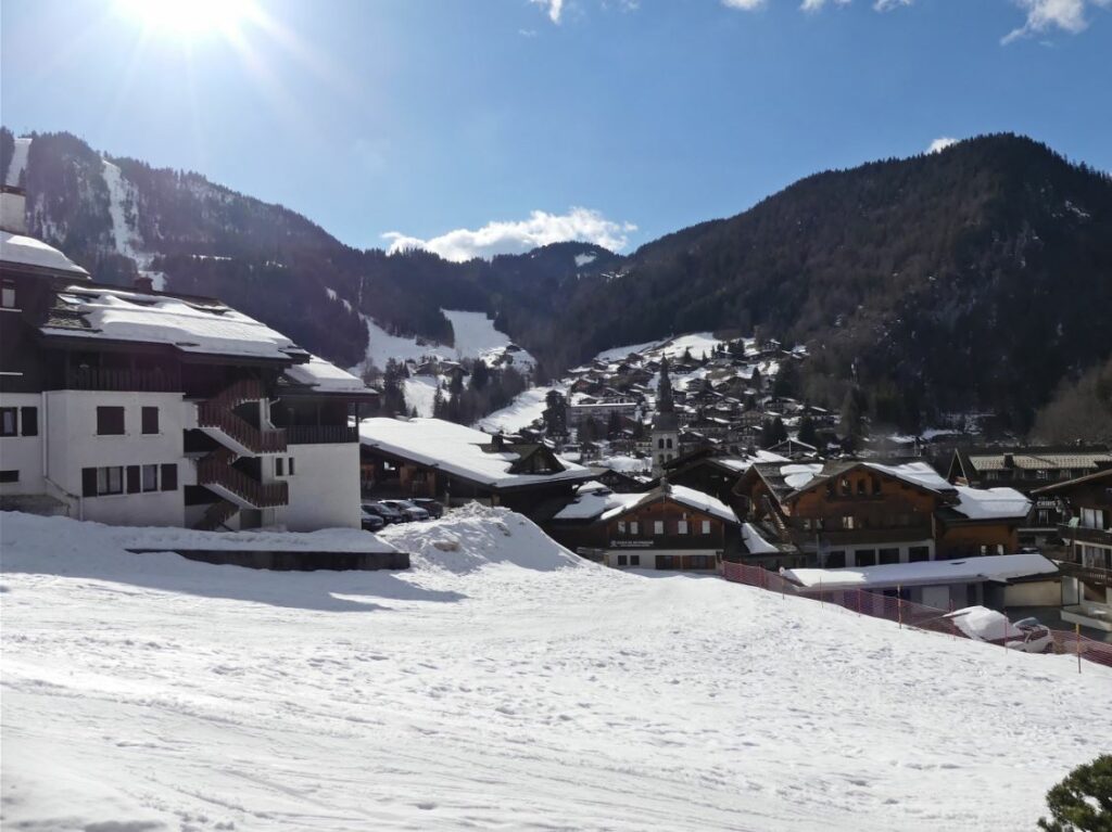 Appartement 3*** sur les pistes, centre village – 1 chambre – 4 voyageurs – 27 m²