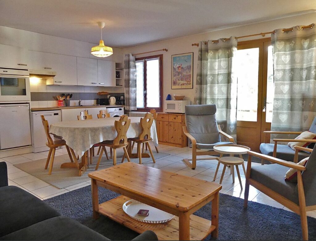 Appartement rez-de-jardin 3*** dans chalet – 1 chambre – 6 voyageurs – 52 m²