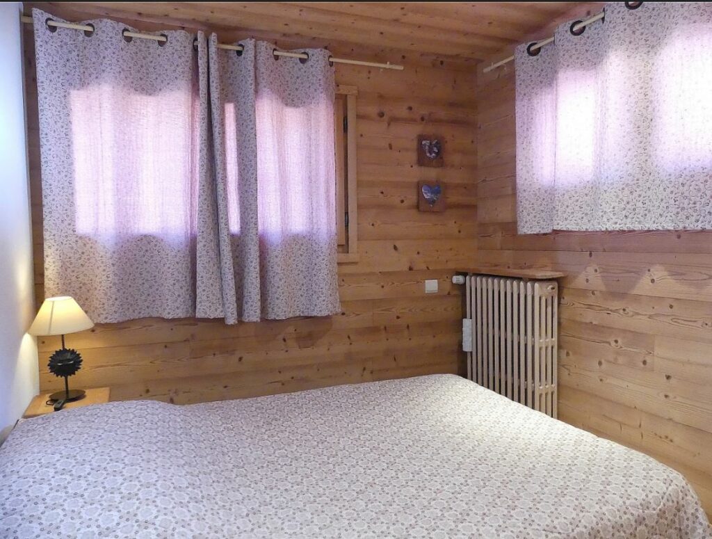 Chalet de deux appartements 3*** au pied des pistes  – 3 chambres – 6 voyageurs – 53 m²