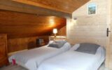 Appartement dans chalet 2**, “skis aux pieds” – 4 chambres – 9 voyageurs – 90 m²