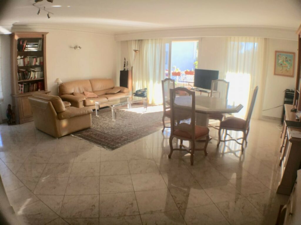 Lumineux appartement dans résidence récente – 4 pièces – 3 chambres – 110 m2 m²