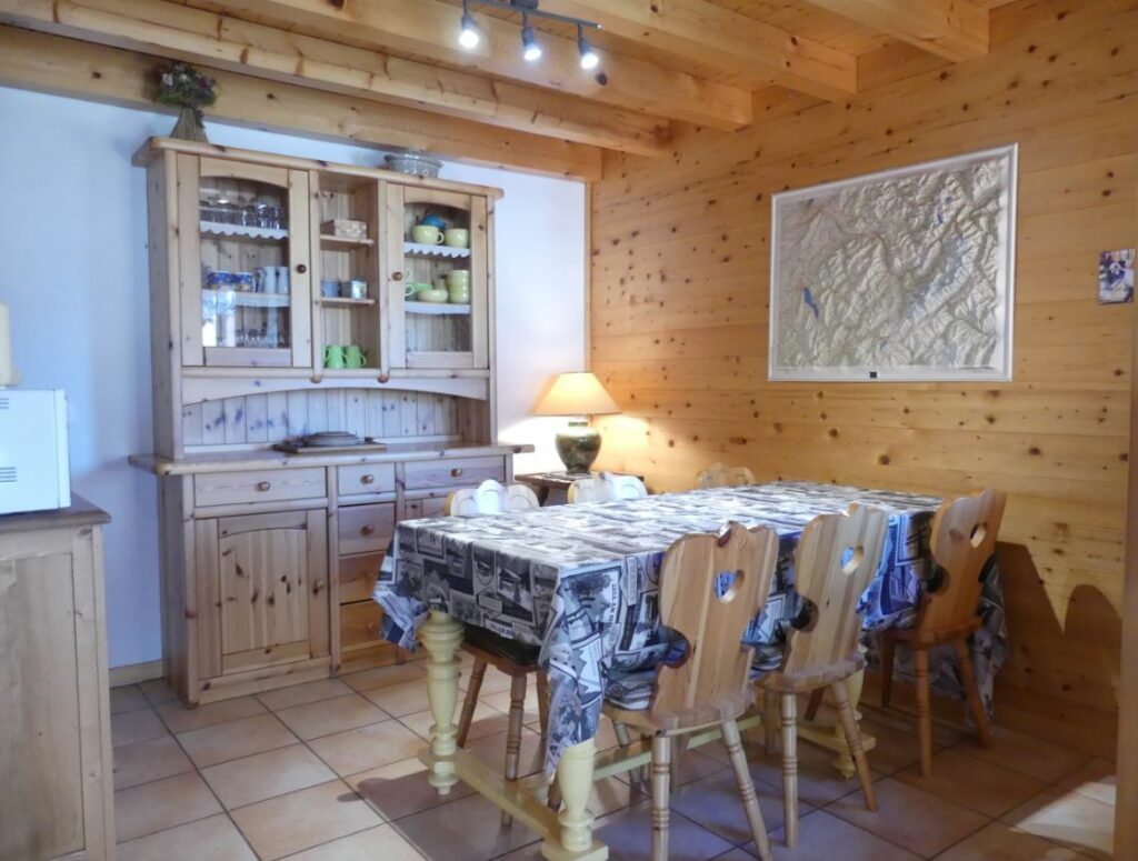 Appartement dans chalet 3***, vallée des Confins – 3 chambres – 7 voyageurs – 71 m²