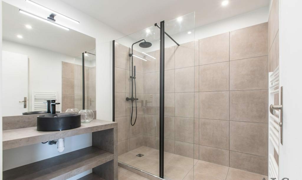 Magnifique appartement – 3 pièces – 2 chambres – 100 m²