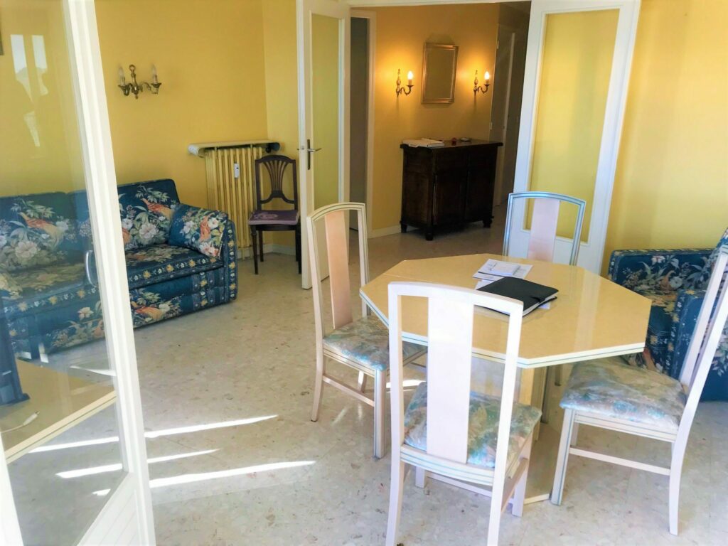 Appartement vue sur les îles de l’Esterel – 2 pièces – 1 chambre – 66 m²