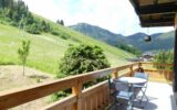 Appartement dans chalet 2**, “skis aux pieds” – 4 chambres – 9 voyageurs – 90 m²