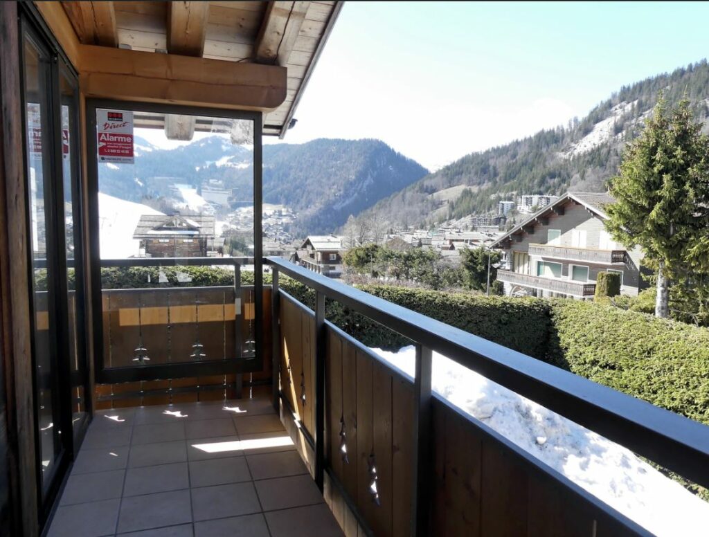 Chalet de deux appartements 3*** au pied des pistes  – 3 chambres – 6 voyageurs – 53 m²