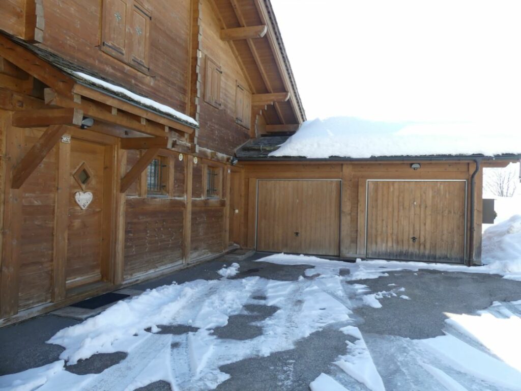 Charmant demi-chalet face aux montagnes – 4 chambres – 8 voyageurs – 89 m²